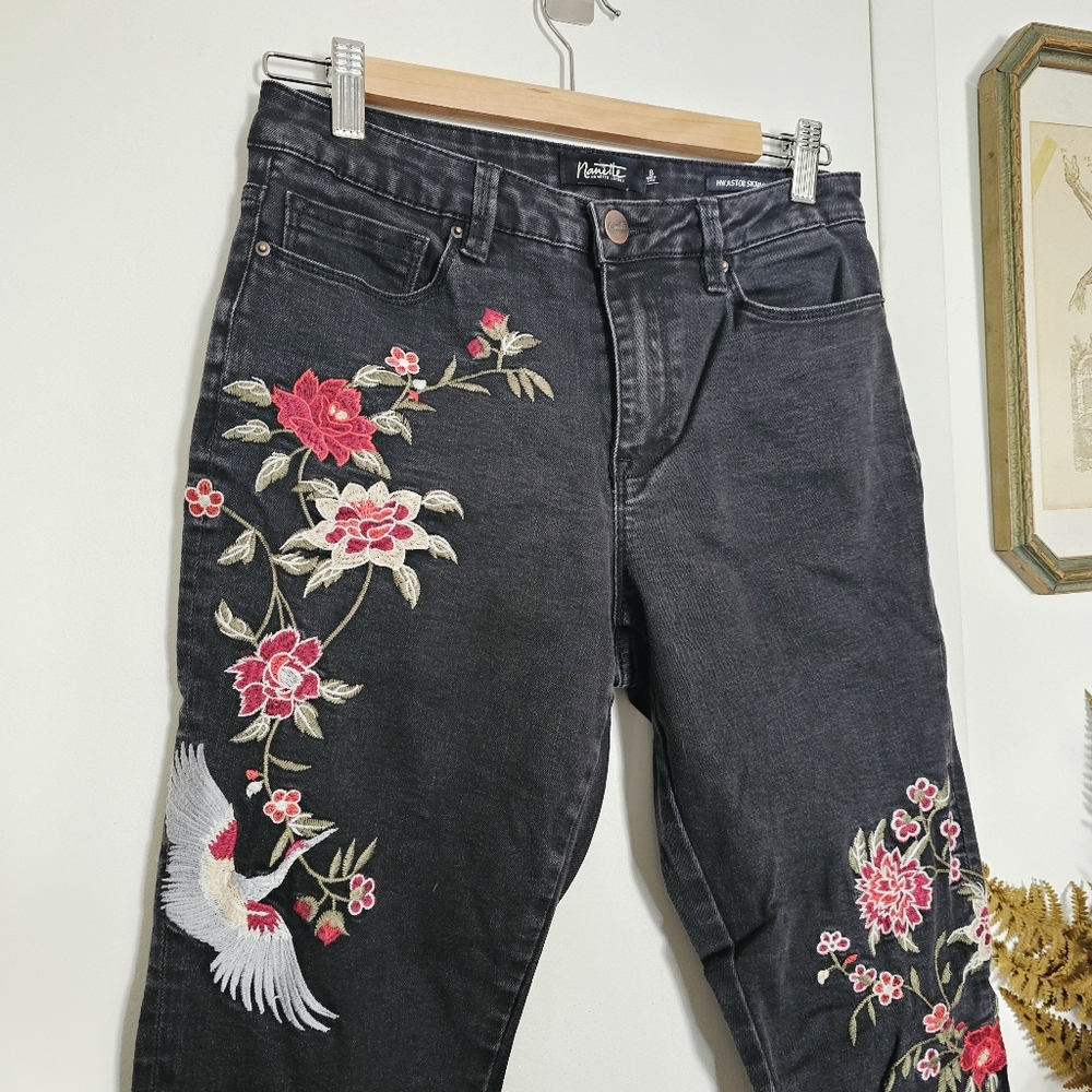 Nanette Lepore Floral Embroidered Birds Black HW Astor Skinny Jeans - Picture 2 of 16